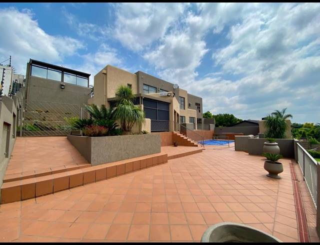 4 BEDROOM HOUSE FOR SALE IN BASSONIA